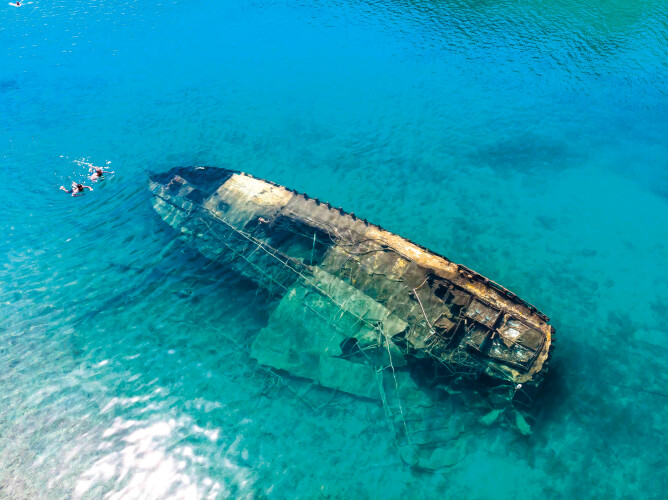 Shipwreck at Necujam bay